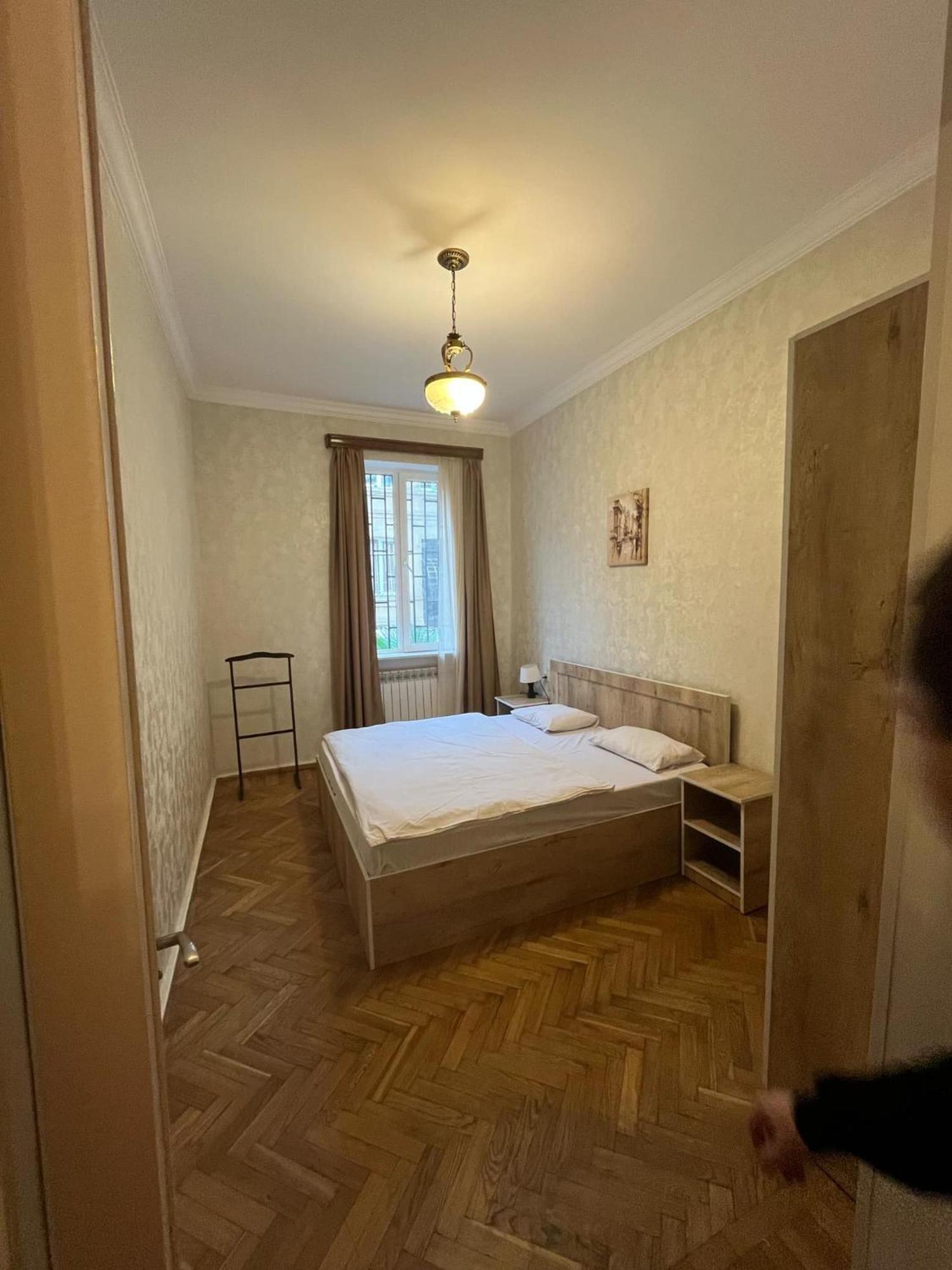 Vake Apartment Tbilisi Bagian luar foto